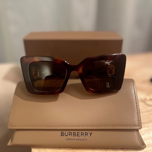 Burberry Sunglasses
